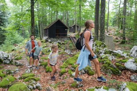 Baza 20, Jošt Gantar